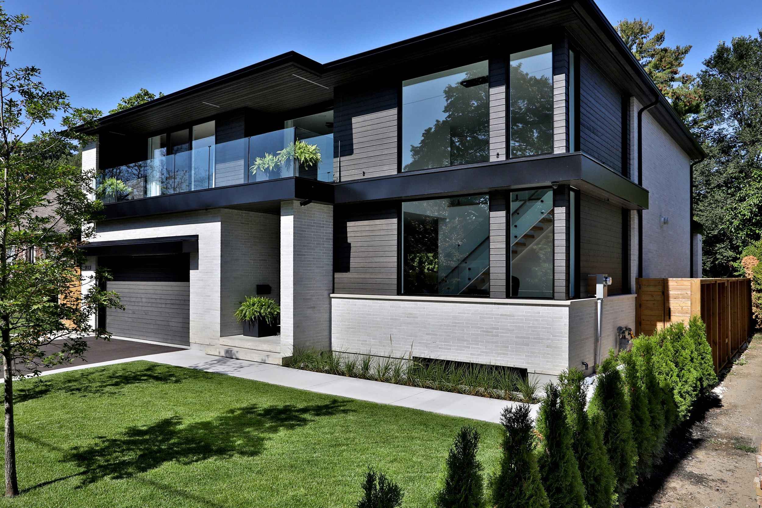 Search All Milton, Mississauga, Oakville, Burlington, Acton and Halton Region MLS® Homes For Sale